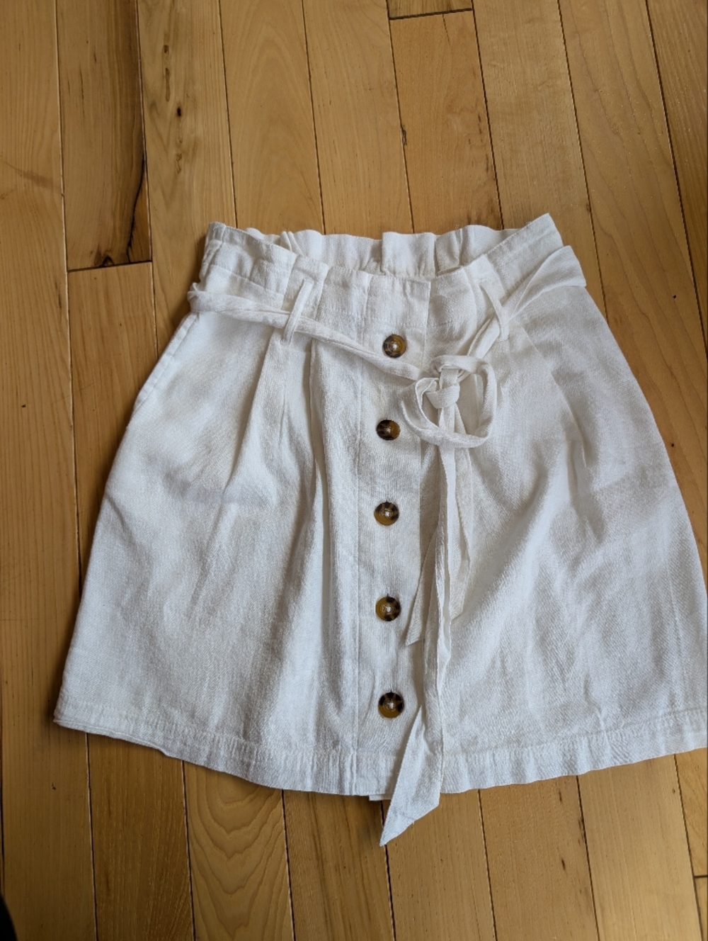 Hollister White High-Rise Skirt with Paperbag Waist